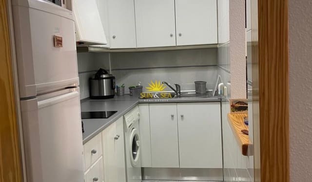 1 slaapkamer Appartement voor vakantieverhuur in Guardamar Playa, Guardamar del Segura met zwembad - € 600 (Ref: 10060648)