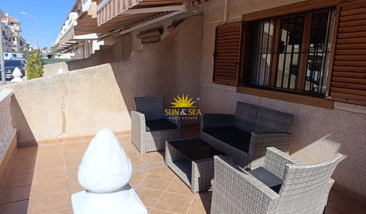 3 soverom Hus til leie i Torre de la Horadada med garasje - € 1 200 (Ref: 10060649)