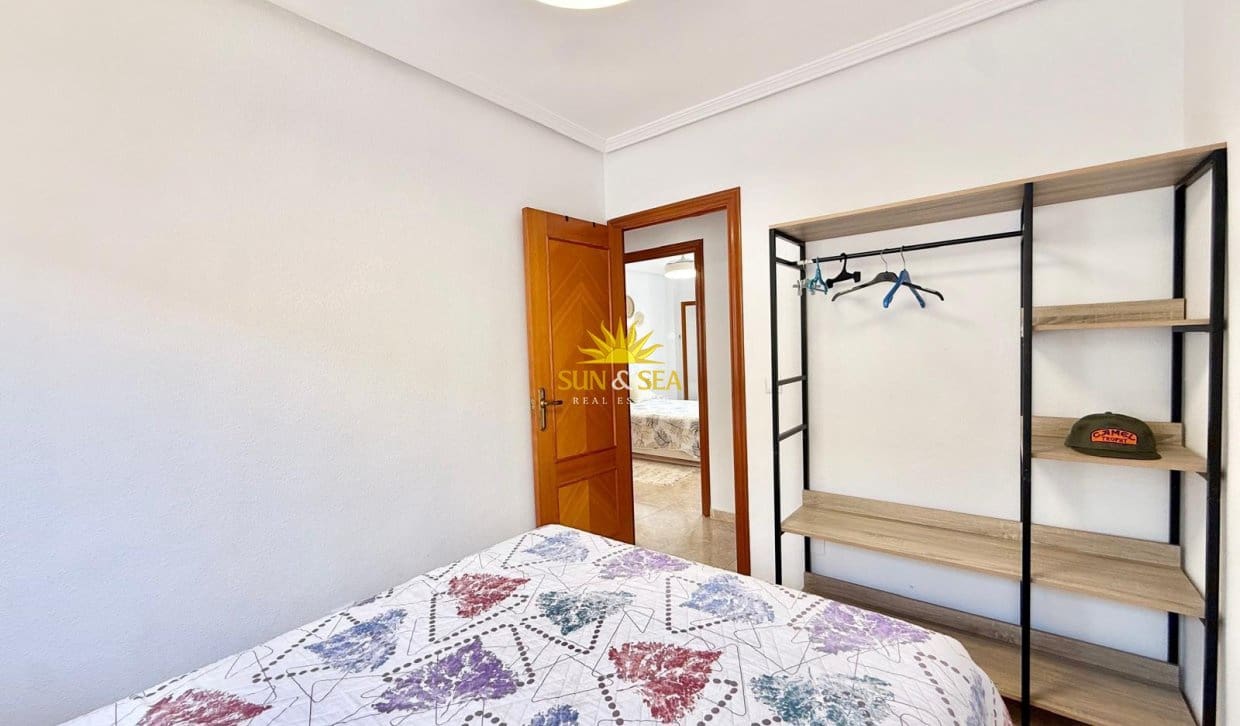 3 bedroom Townhouse for rent in Torre de la Horadada with garage - € 1,200 (Ref: 10060649)