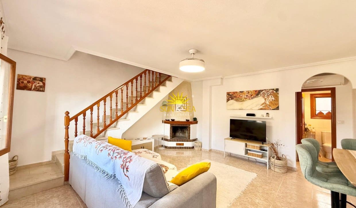 3 bedroom Townhouse for rent in Torre de la Horadada with garage - € 1,200 (Ref: 10060649)