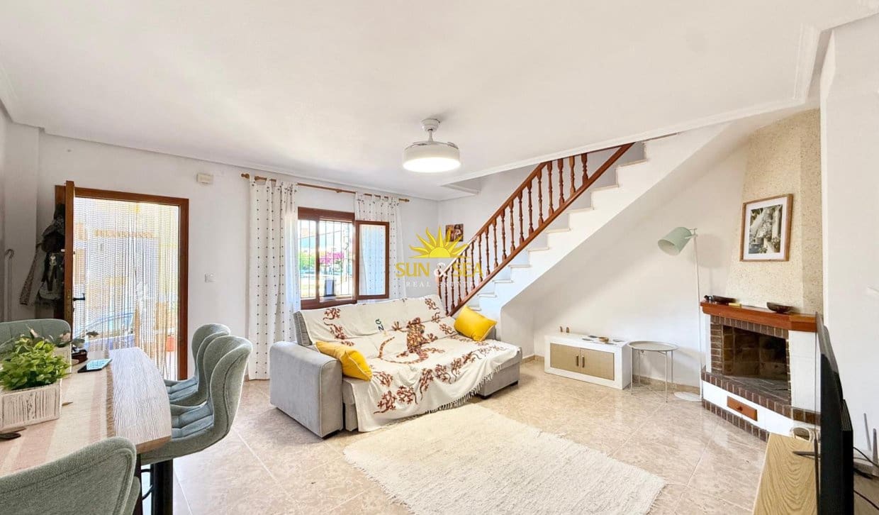 3 bedroom Townhouse for rent in Torre de la Horadada with garage - € 1,200 (Ref: 10060649)