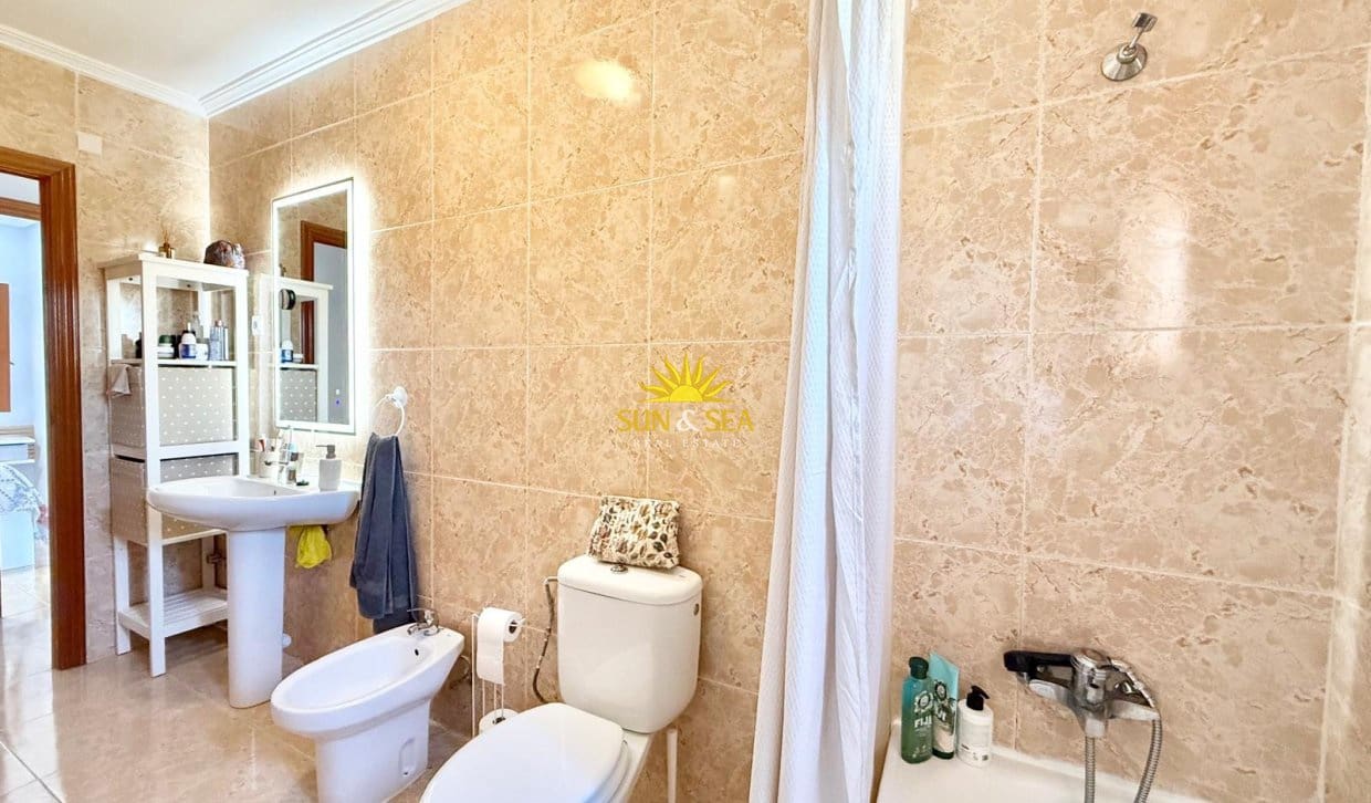 3 bedroom Townhouse for rent in Torre de la Horadada with garage - € 1,200 (Ref: 10060649)