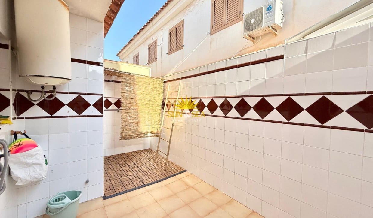 3 bedroom Townhouse for rent in Torre de la Horadada with garage - € 1,200 (Ref: 10060649)