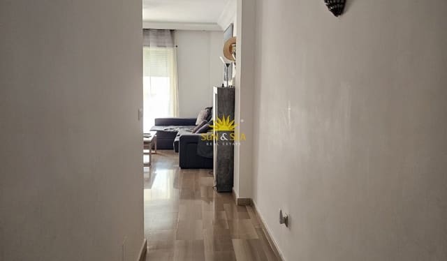 3 slaapkamer Appartement te huur in Zona Pueblo, Guardamar del Segura - € 1.100 (Ref: 10060650)