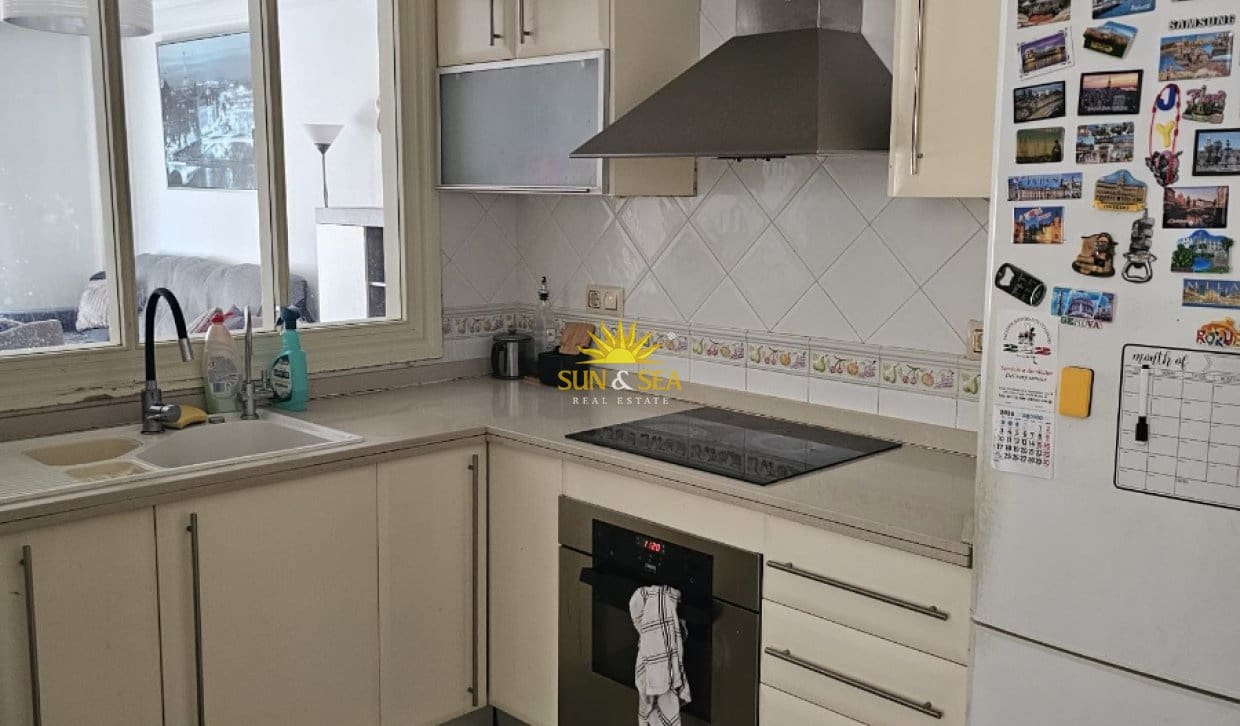 3 slaapkamer Appartement te huur in Guardamar del Segura - € 1.100 (Ref: 10060650)