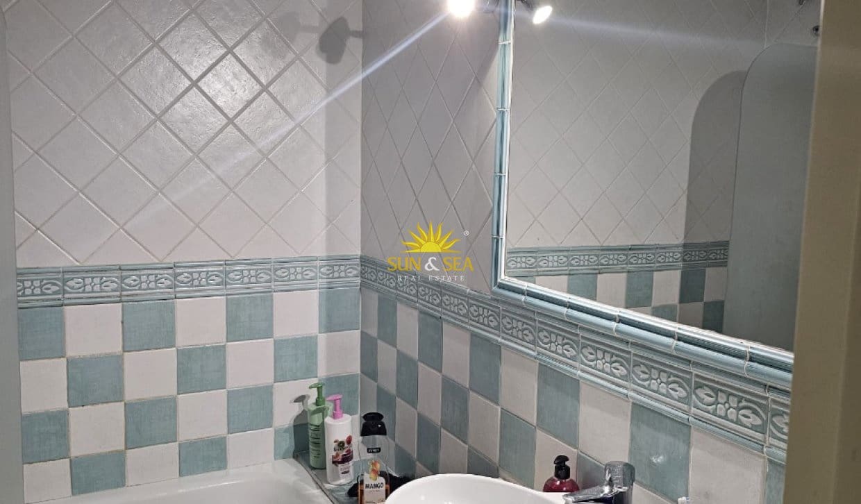 3 slaapkamer Appartement te huur in Guardamar del Segura - € 1.100 (Ref: 10060650)