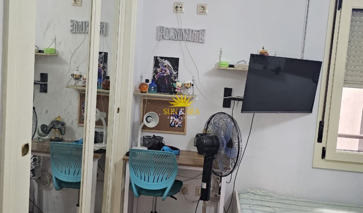 3 slaapkamer Appartement te huur in Guardamar del Segura - € 1.100 (Ref: 10060650)
