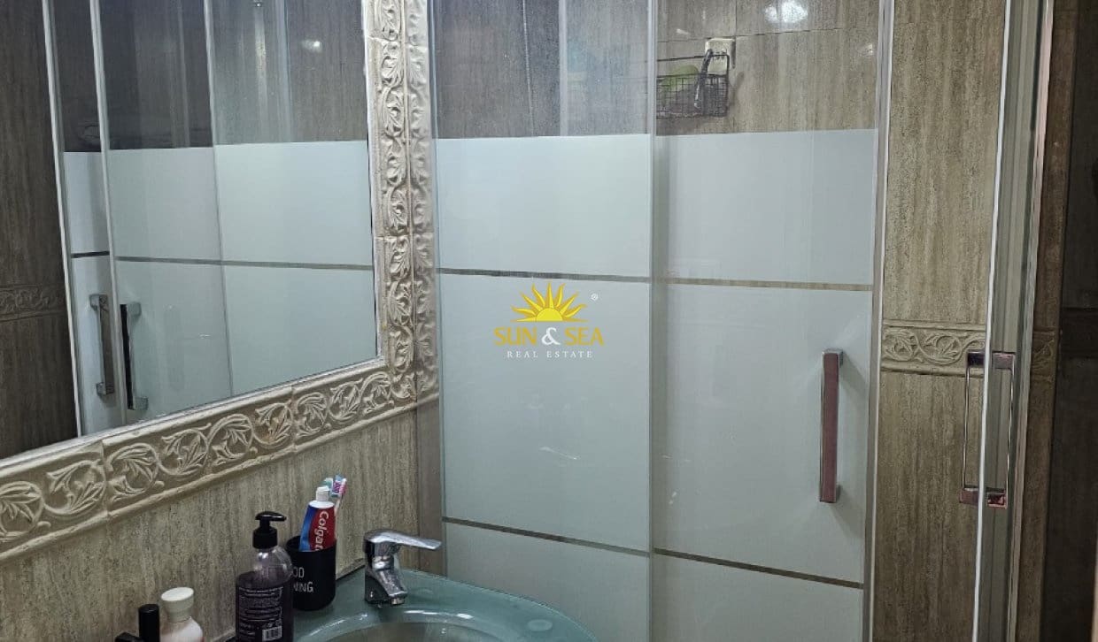3 slaapkamer Appartement te huur in Guardamar del Segura - € 1.100 (Ref: 10060650)