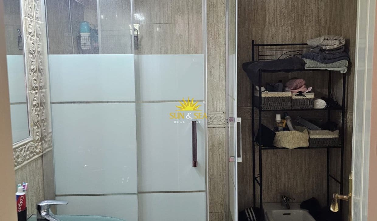 3 slaapkamer Appartement te huur in Guardamar del Segura - € 1.100 (Ref: 10060650)