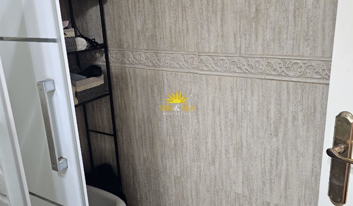 3 slaapkamer Appartement te huur in Guardamar del Segura - € 1.100 (Ref: 10060650)