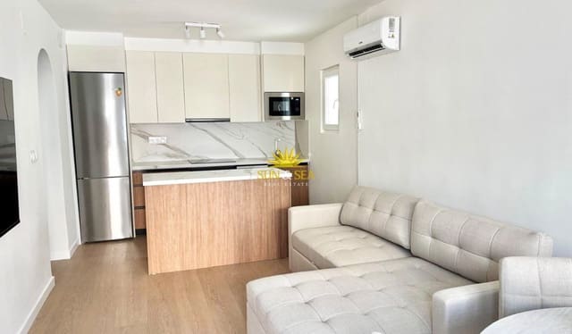 1 Zimmer Haus zu vermieten in Los Balcones - Los Altos, Torrevieja mit Pool - 830 € (Ref: 10060652)