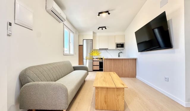 1 Zimmer Haus zu vermieten in Los Balcones - Los Altos, Torrevieja mit Pool - 830 € (Ref: 10060653)