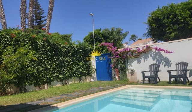 Villa/Maison Semi-Mitoyenne de 3 chambres de location de vacances à Torre de la Horadada, Pilar de la Horadada avec piscine - 1 300 € (Ref: 10060916)