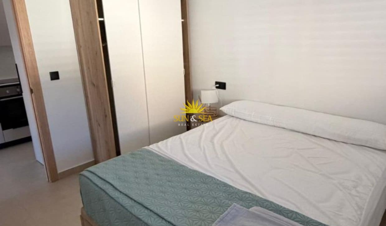 2 makuuhuone Omakotitalo lomavuokrausta paikassa Orihuela Costa mukana uima-altaan - 1 200 € (Ref: 10061007)