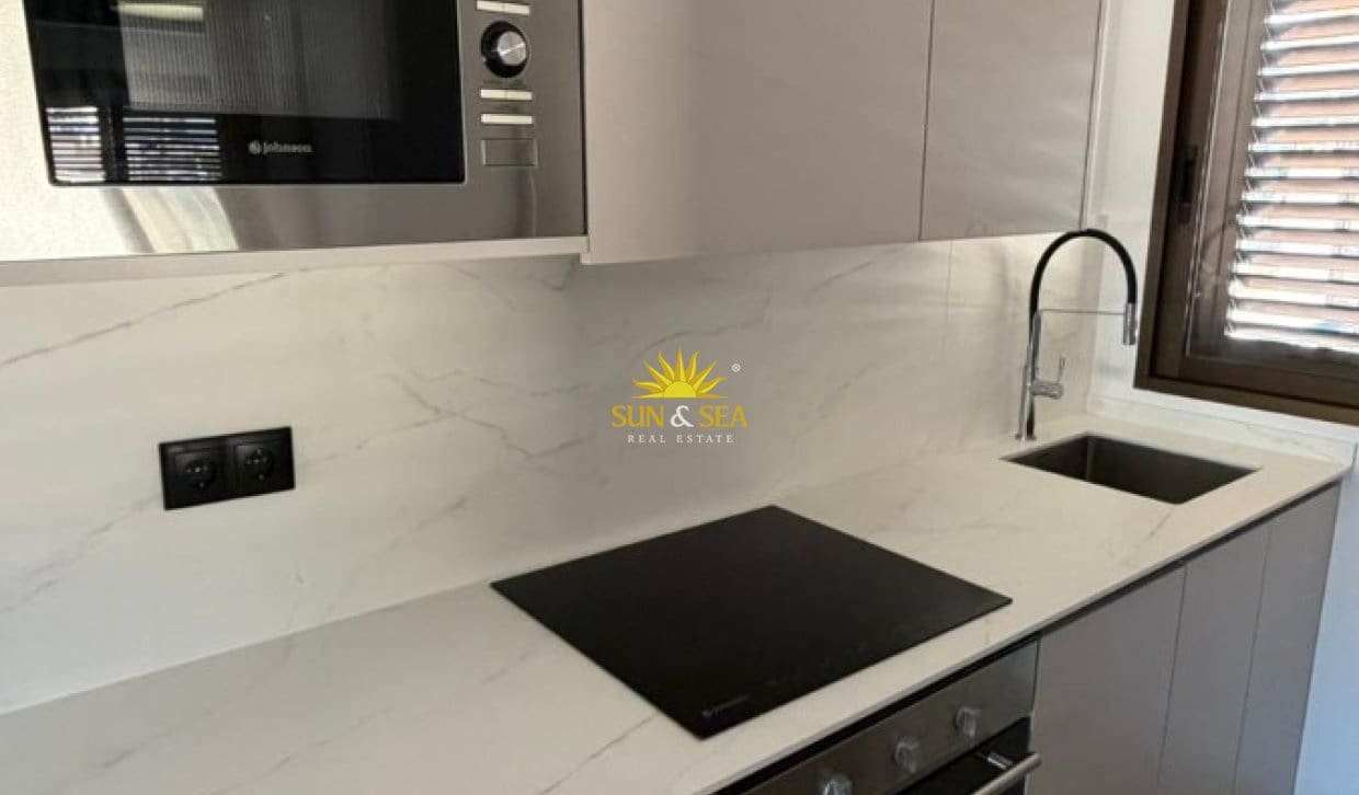 2 makuuhuone Omakotitalo lomavuokrausta paikassa Orihuela Costa mukana uima-altaan - 1 200 € (Ref: 10061007)