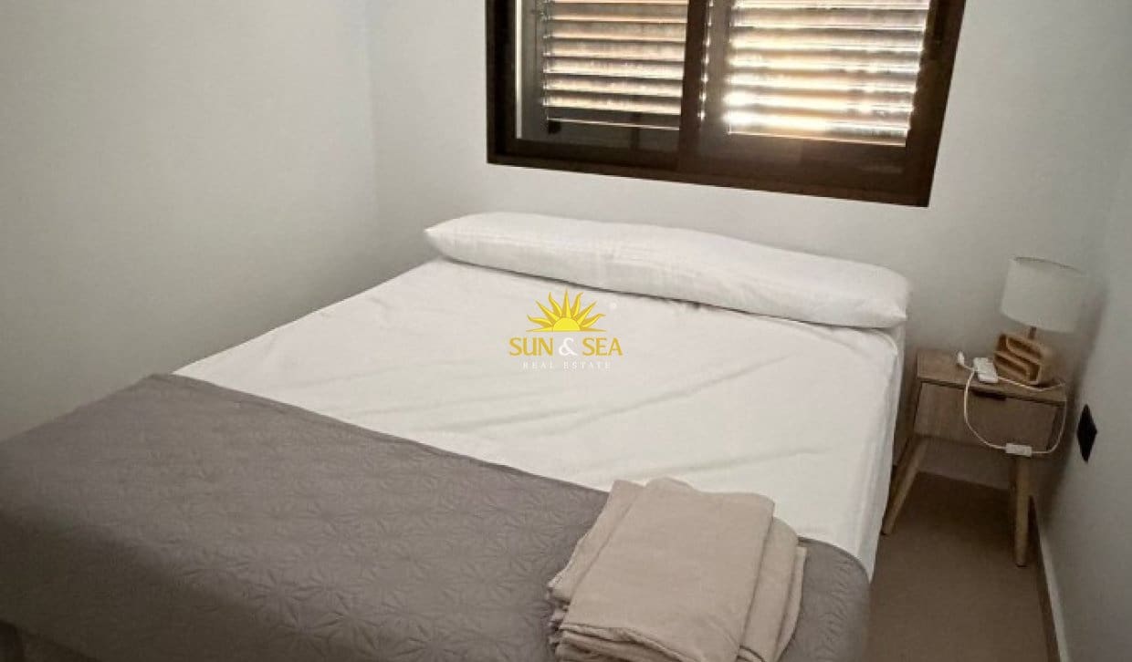 2 makuuhuone Omakotitalo lomavuokrausta paikassa Orihuela Costa mukana uima-altaan - 1 200 € (Ref: 10061007)