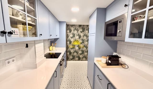 4 quarto Apartamento para arrendamento para férias em Playa Levante, Benidorm - 2 000 € (Ref: 10062871)