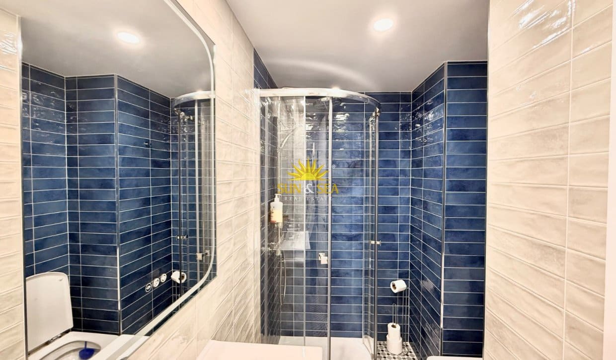 4 quarto Apartamento para arrendamento para férias em Benidorm - 2 000 € (Ref: 10062871)