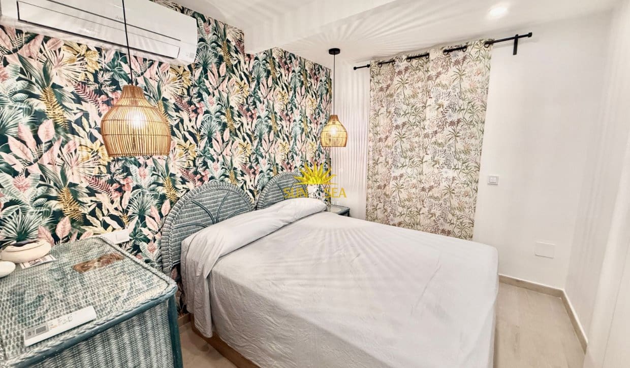4 quarto Apartamento para arrendamento para férias em Benidorm - 2 000 € (Ref: 10062871)