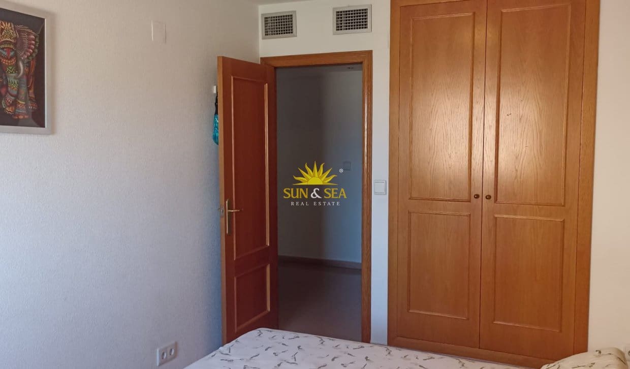 Apartamento de 3 habitaciones en Alicante / Alacant ciudad en alquiler con piscina garaje - 1.300 € (Ref: 10062872)