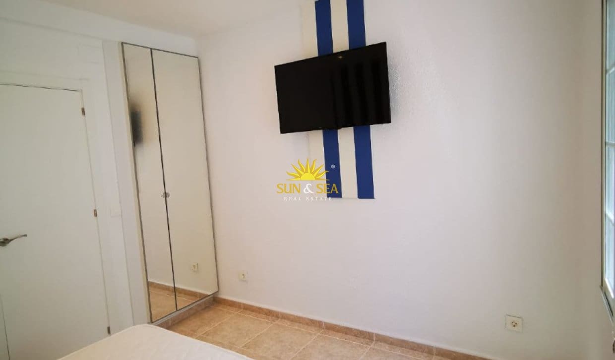 3 sypialnia Penthouse do wynajęcia w Torrevieja - 1 100 € (Ref: 10065647)