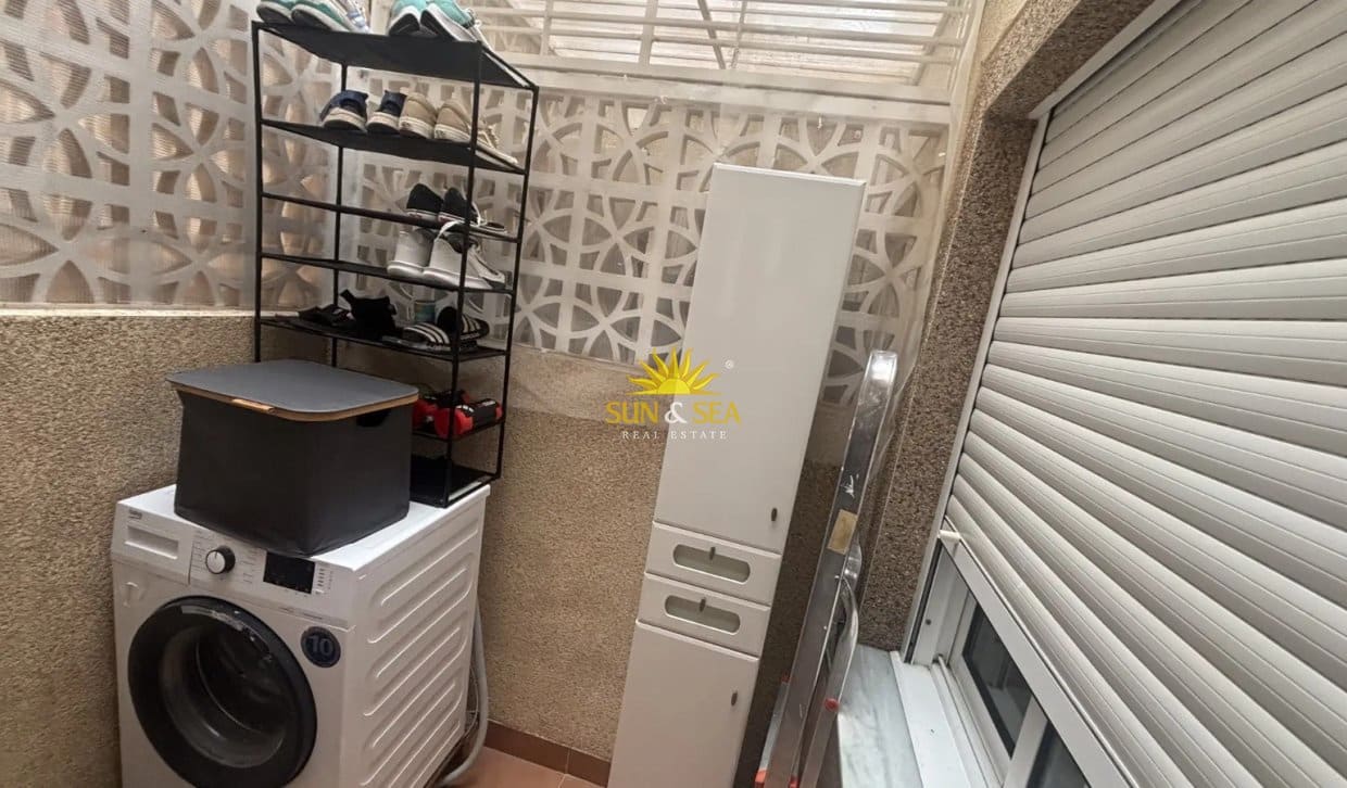 2 soveværelse Byhus til leje i Gran Alacant med swimmingpool garage - € 1.300 (Ref: 10072874)