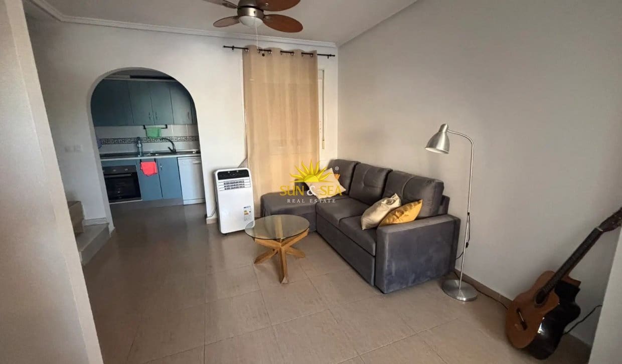 2 soveværelse Byhus til leje i Gran Alacant med swimmingpool garage - € 1.300 (Ref: 10072874)