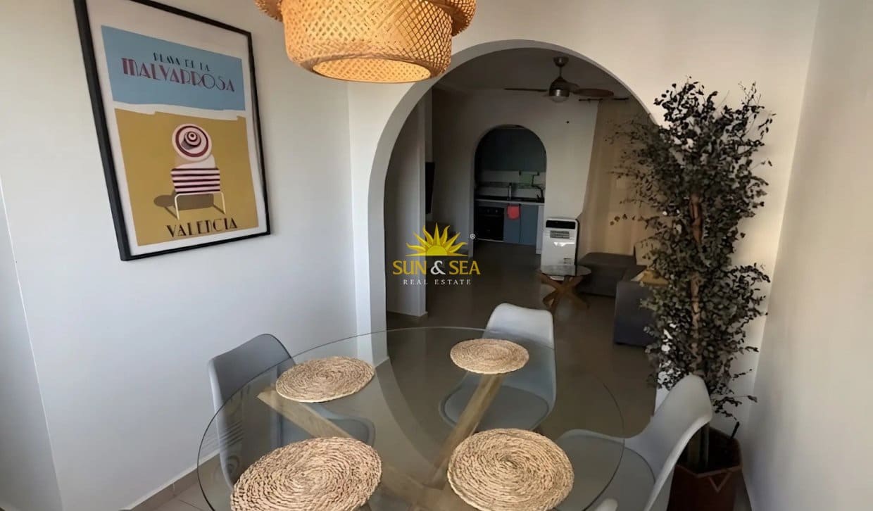 2 soveværelse Byhus til leje i Gran Alacant med swimmingpool garage - € 1.300 (Ref: 10072874)