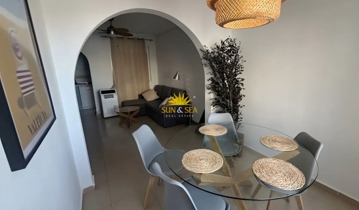 2 soveværelse Byhus til leje i Gran Alacant med swimmingpool garage - € 1.300 (Ref: 10072874)