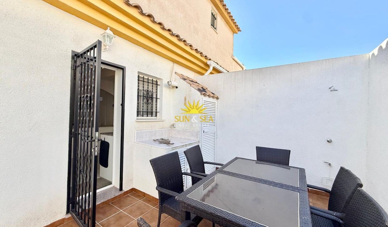 3 bedroom Townhouse for rent in Santiago de la Ribera - € 1,300 (Ref: 10072875)