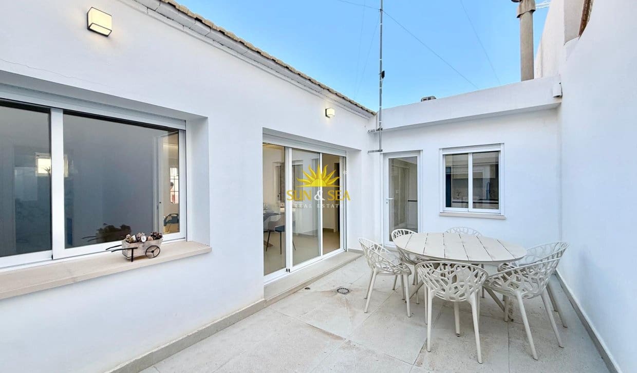 2 soverom Villa til leie i Los Cuarteros - € 1 300 (Ref: 10073058)