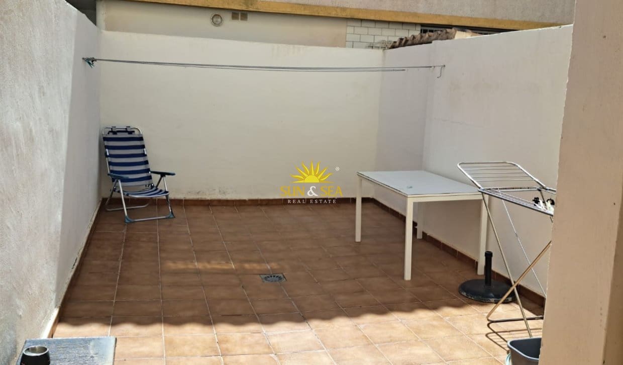 3 quarto Apartamento para arrendar em Orihuela Costa com piscina - 1 200 € (Ref: 10073248)