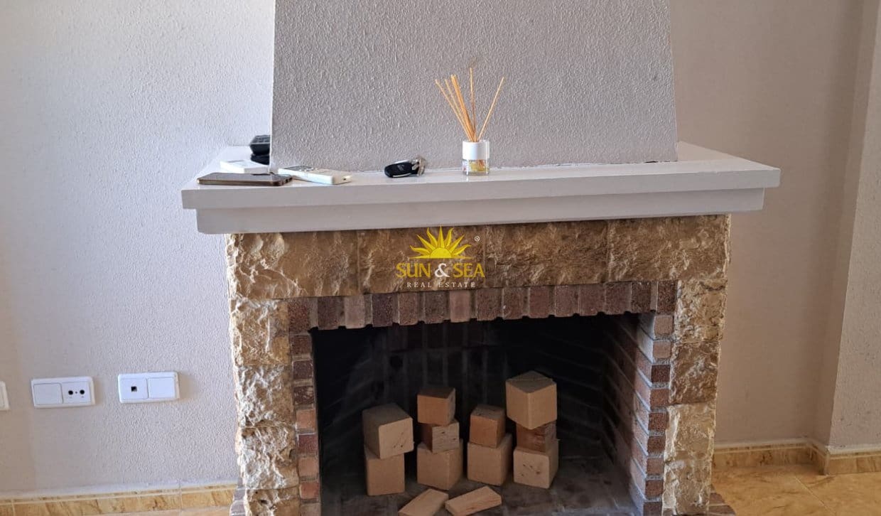 3 quarto Apartamento para arrendar em Orihuela Costa com piscina - 1 200 € (Ref: 10073248)