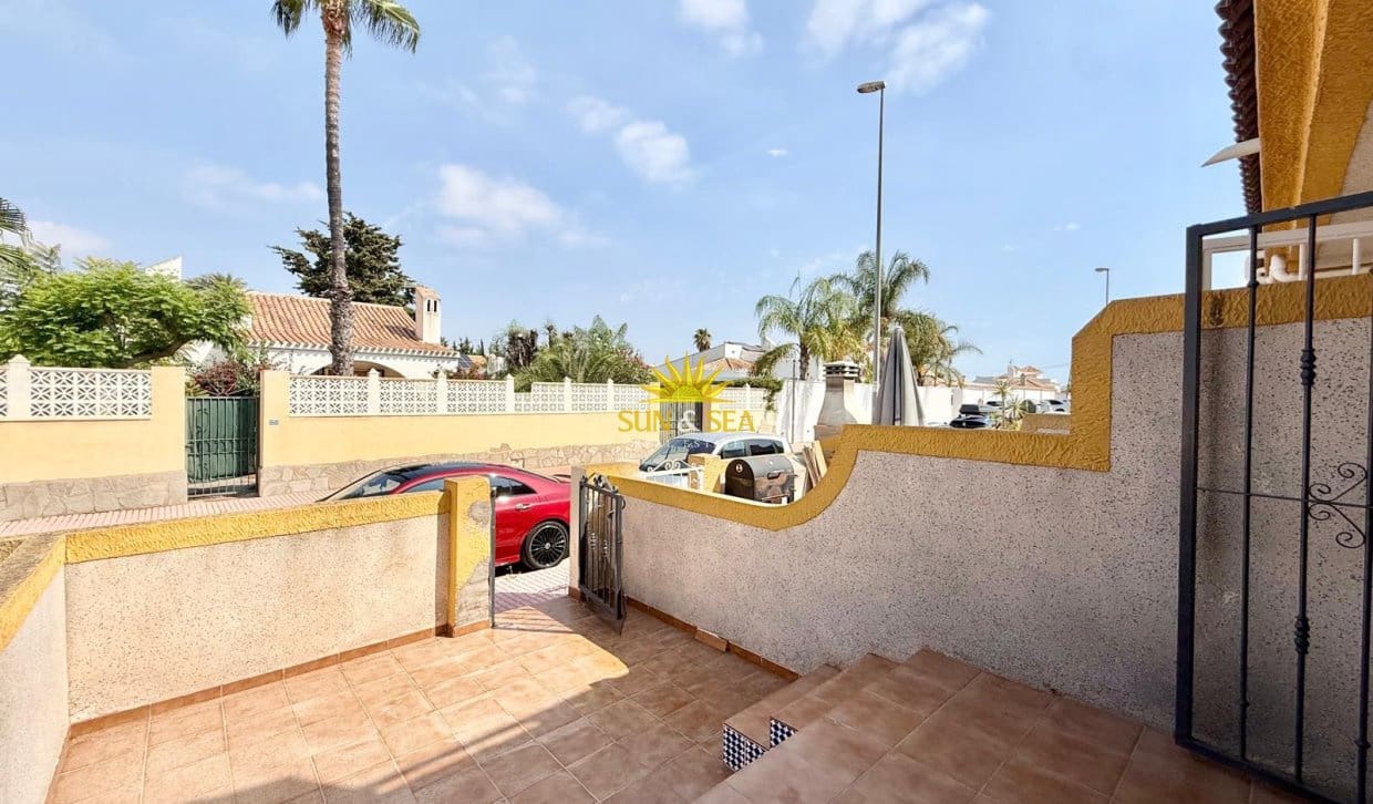 3 bedroom Apartment for rent in Orihuela Costa with pool - € 1,200 (Ref: 10073248)