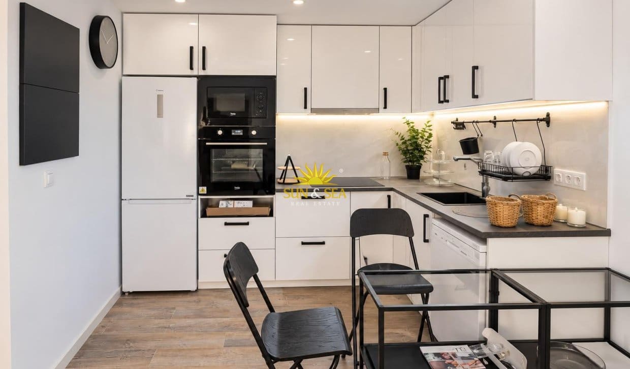 3 quarto Casa em Banda para venda em Orihuela Costa com piscina - 248 000 € (Ref: 10073378)