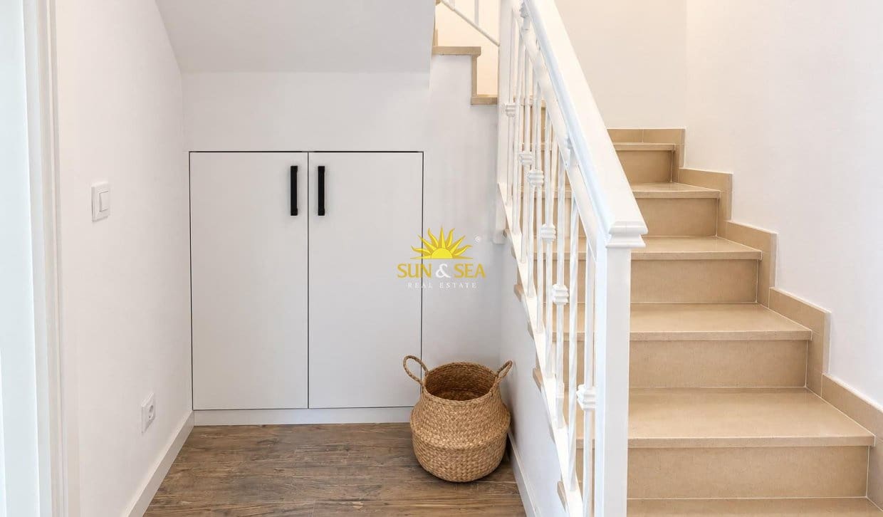 3 quarto Casa em Banda para venda em Orihuela Costa com piscina - 248 000 € (Ref: 10073378)