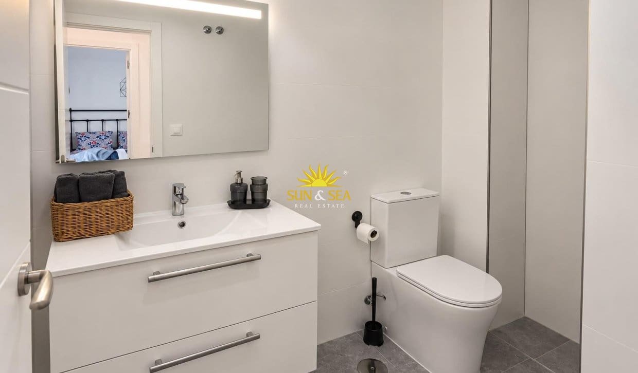 3 quarto Casa em Banda para venda em Orihuela Costa com piscina - 248 000 € (Ref: 10073378)