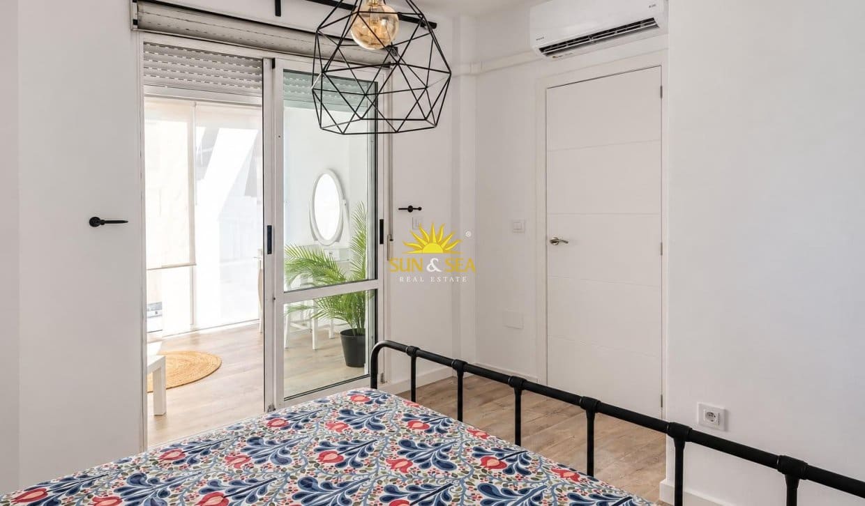 3 quarto Casa em Banda para venda em Orihuela Costa com piscina - 248 000 € (Ref: 10073378)