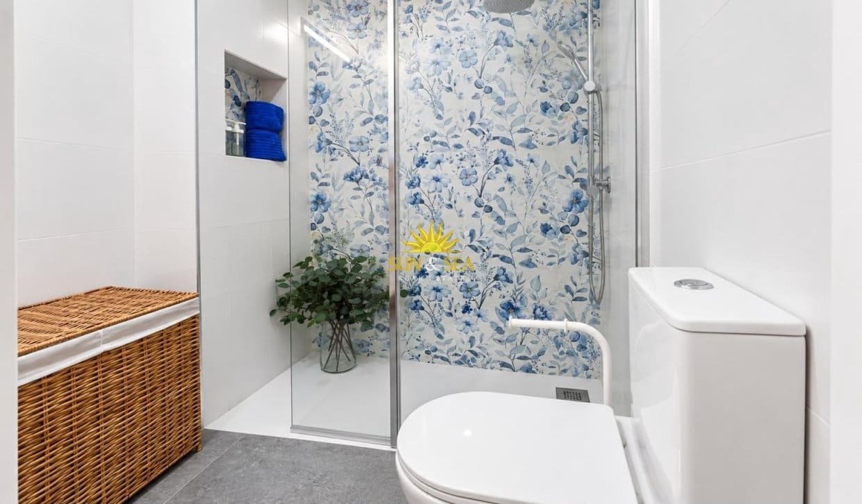 3 quarto Casa em Banda para venda em Orihuela Costa com piscina - 248 000 € (Ref: 10073378)