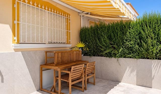 3 chambre Maison de Ville à vendre à Playa Flamenca, Orihuela avec piscine - 248 000 € (Ref: 10073378)