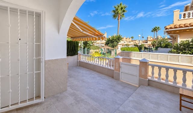 3 quarto Casa em Banda para venda em Playa Flamenca, Orihuela com piscina - 248 000 € (Ref: 10073378)