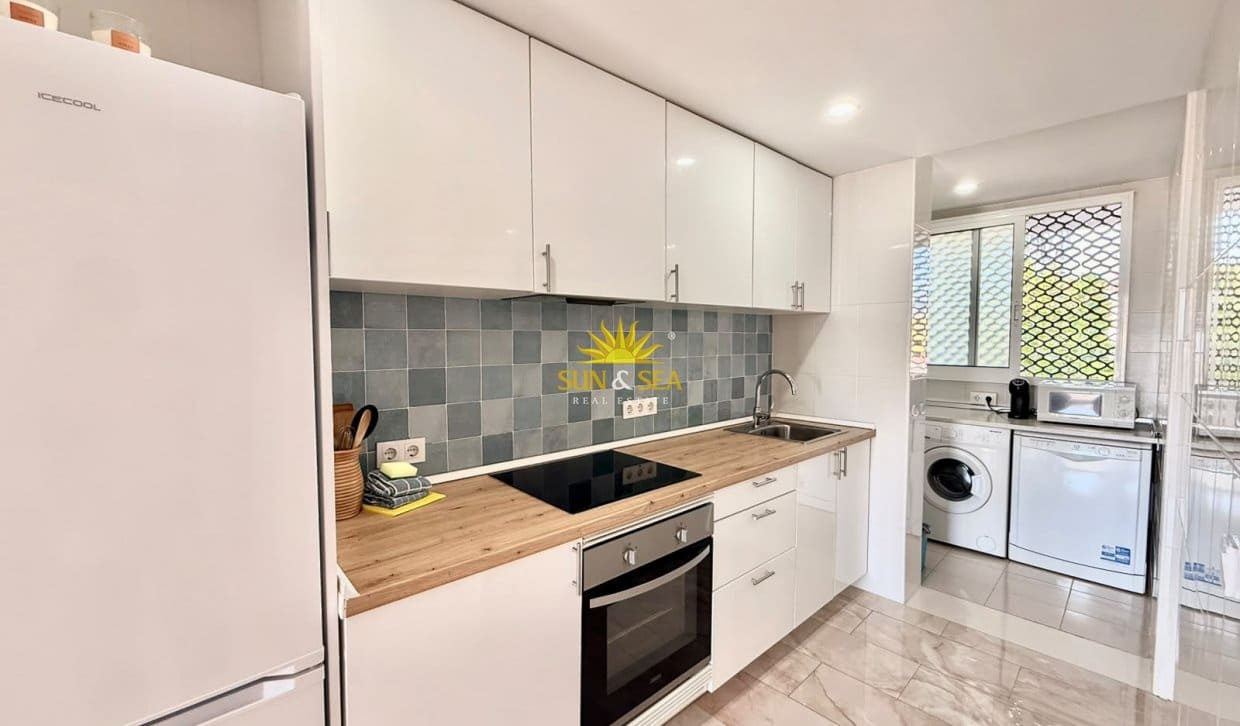 2 bedroom Apartment for rent in Albir with pool garage - € 1,500 (Ref: 10076723)