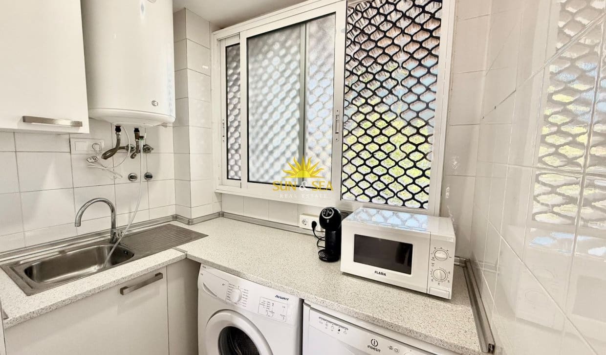 2 bedroom Apartment for rent in Albir with pool garage - € 1,500 (Ref: 10076723)