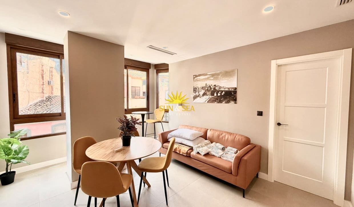   2 soveværelse   ferieLejlighed i La Villajoyosa / Vila Joiosa     - € 1.900 (Ref: 10076724)