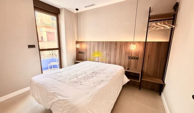   2 soveværelse   ferieLejlighed i Centro Urbano, La Villajoyosa / Vila Joiosa   - € 1.900 (Ref: 10076724)