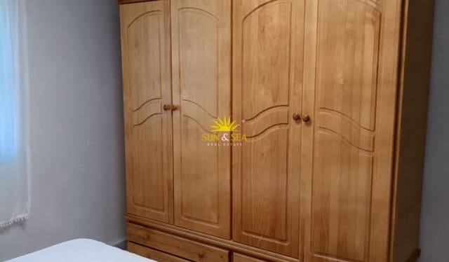 2 slaapkamer Appartement voor vakantieverhuur in Colonia Madrid, Benidorm - € 750 (Ref: 10077049)