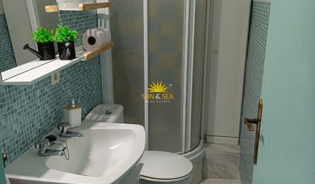 2 slaapkamer Appartement voor vakantieverhuur in Colonia Madrid, Benidorm - € 750 (Ref: 10077049)