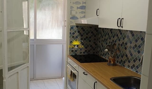 2 slaapkamer Appartement voor vakantieverhuur in Colonia Madrid, Benidorm - € 750 (Ref: 10077049)