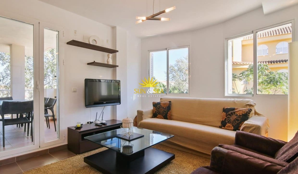   2 soveværelse   ferieLejlighed i Denia   med   swimmingpool  garage  - € 700 (Ref: 10077050)