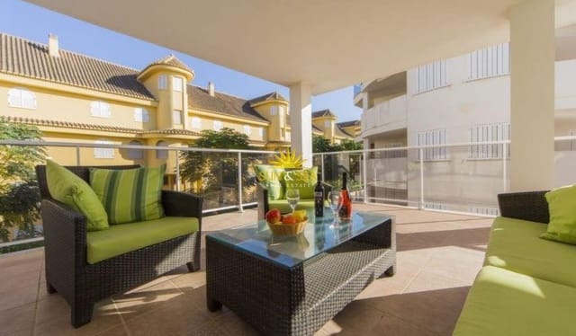   2 soveværelse   ferieLejlighed i Las Marinas / Les Marines, Dénia med   swimmingpool  garage  - € 700 (Ref: 10077050)
